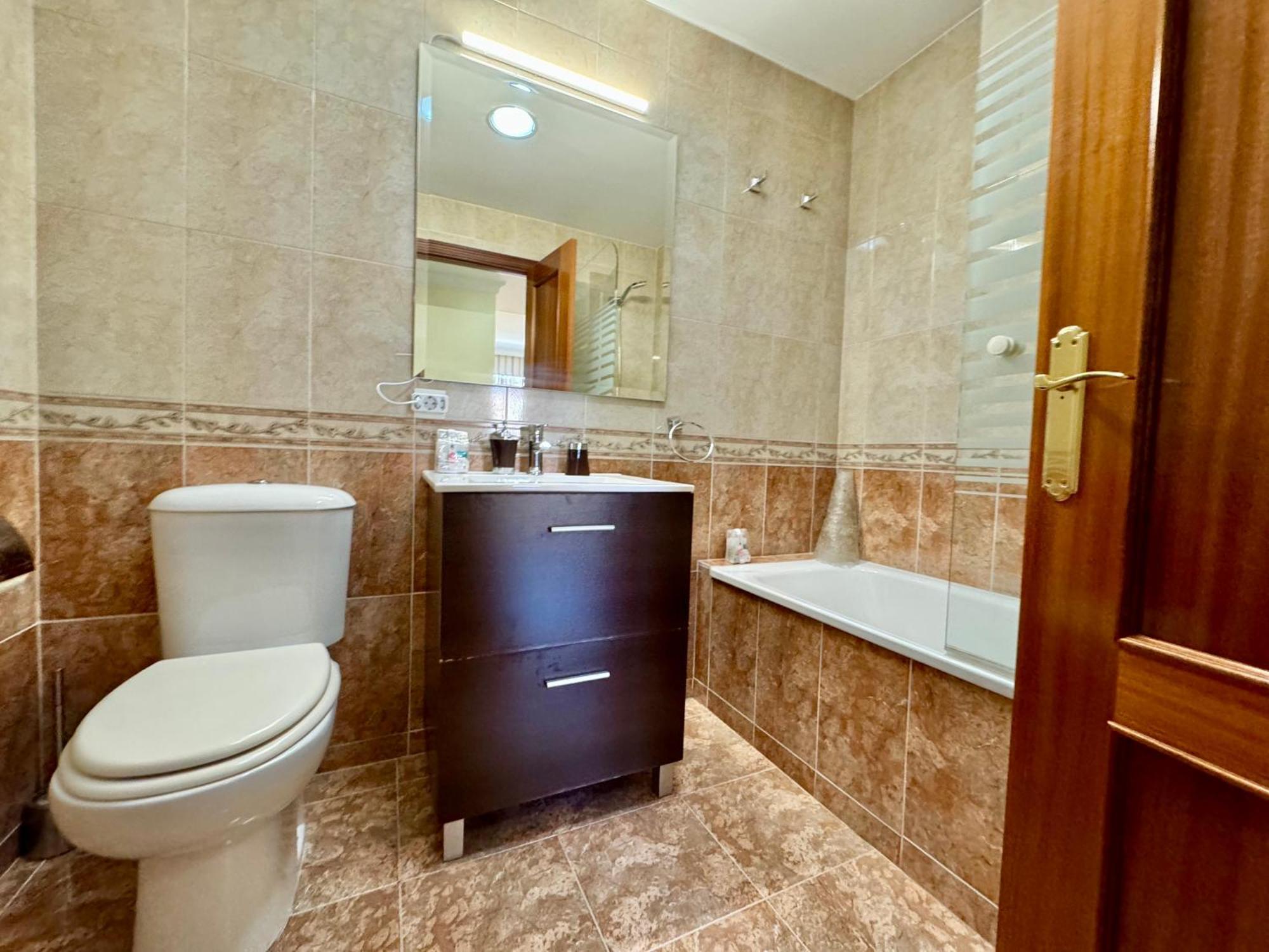 Lujoso Piso Centro Aparcamiento Privado, Terraza & Ac Lägenhet Málaga Exteriör bild