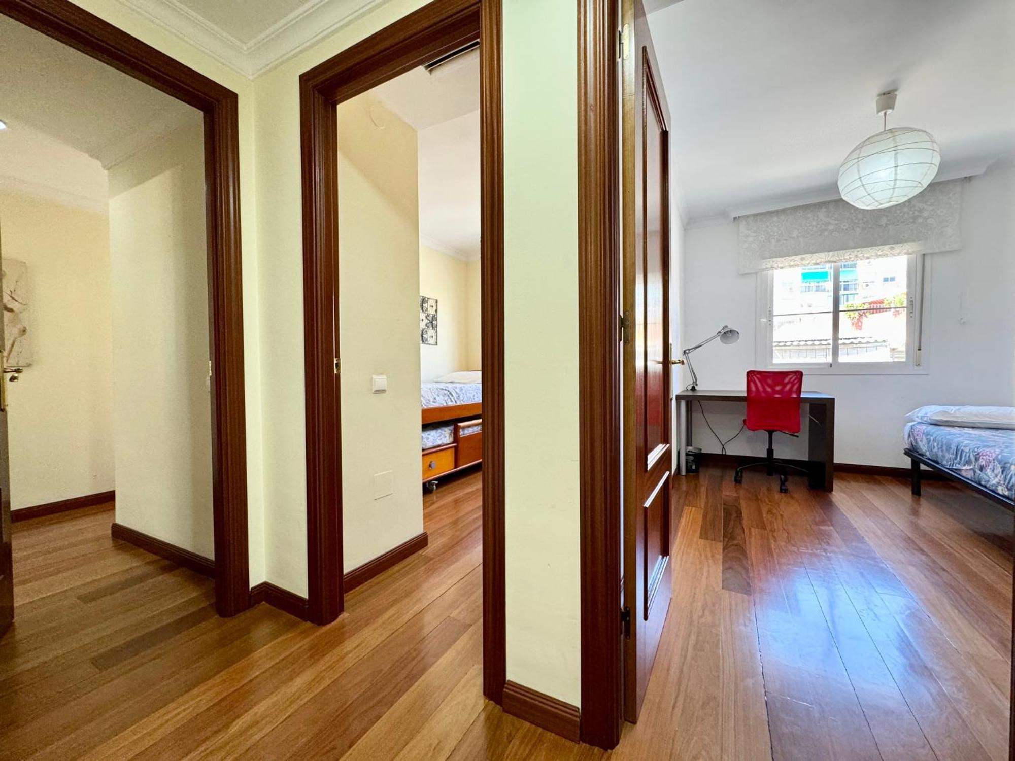 Lujoso Piso Centro Aparcamiento Privado, Terraza & Ac Lägenhet Málaga Exteriör bild